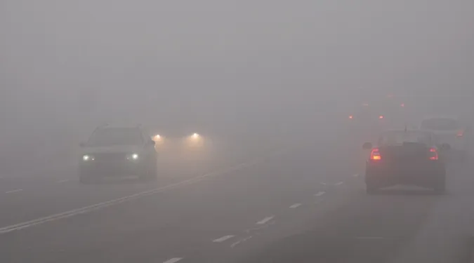 На Волині водіїв і пішоходів попереджають про сильний туман