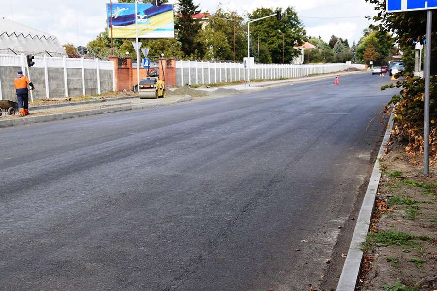 На перехресті Ківерцівської – Карпенка-Карого протестували асфальт (фото)