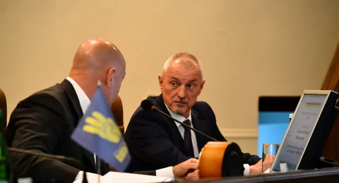 Савченко хоче прозвітувати разом із Палицею «очі в очі»