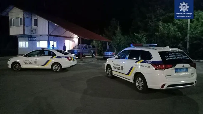 П’яний і буйний: на Волині водій-порушник вдарив патрульного в голову