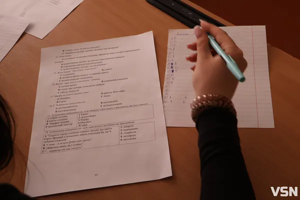 Чи варто довіряти ШІ на НМТ: у Луцьку розповіли, де він рятує, а де помиляється