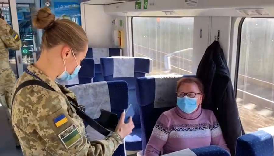 З України до Польщі швидкісним поїздом попрямував 101 пасажир (фото, відео)