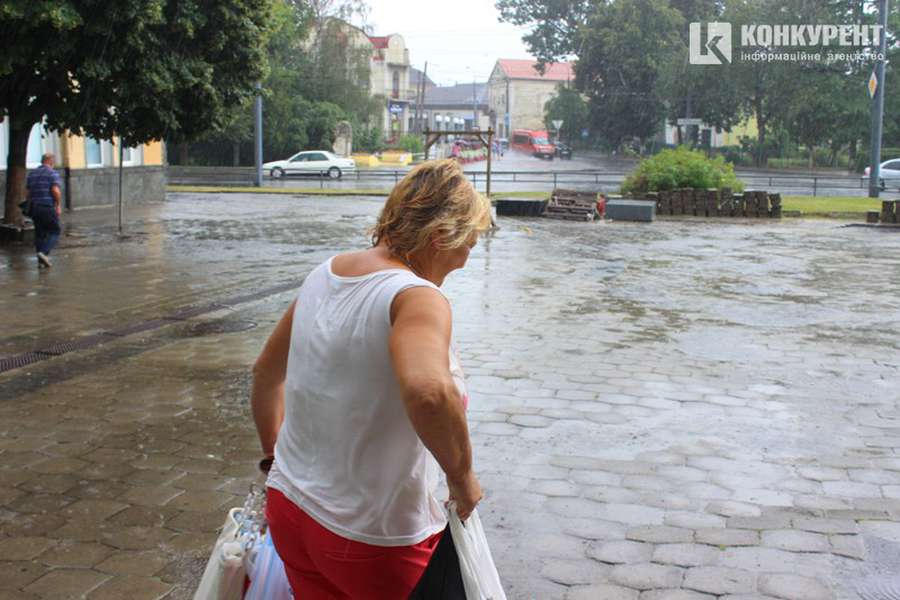 Мокрий Луцьк. Фоторепортаж із міста після дощу