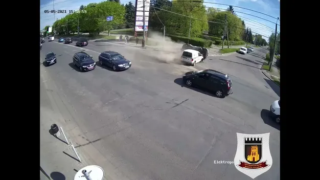 Аварія на Рівненській: з’явилося відео зіткнення (відео)
