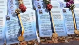 Випускникам луцьких шкіл вручили золоті та срібні медалі (фото)