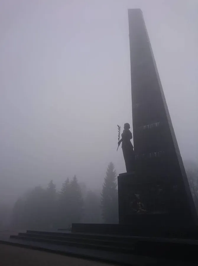 Луцьк «зник» у тумані (фото)