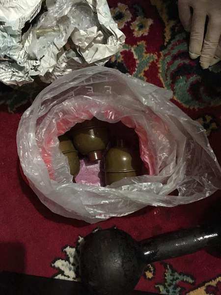 Волинянин привіз з АТО гранати і хотів їх продати (фото) 