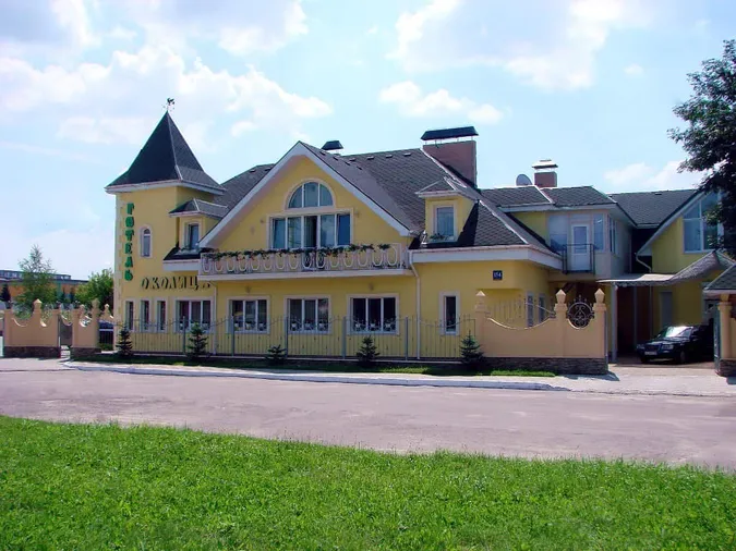 «Воєнних не селим»: у готелі в Луцьку відмовили у поселенні військовим