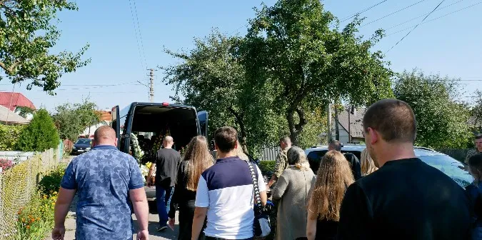 У Володимирі попрощались із загиблим прикордонником Тарасом Дудком (фото)