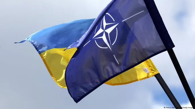 Щонайменше сім країн чинять опір вступу України до НАТО