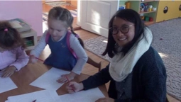 У селі на Волині волонтерка з Корпусу Миру вчить діток англійської (фото)