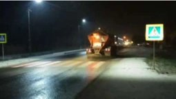 І вдень, і вночі: волинські дороги від снігу чистили понад 60 машин
