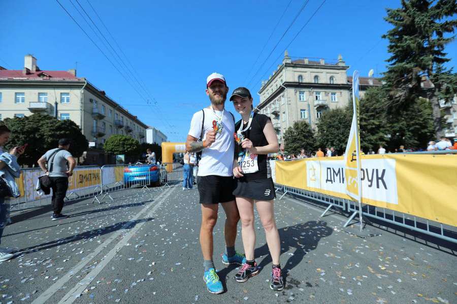 Відоме подружжя пробіжить Нью-Йоркський марафон у Луцьку: чому біжать