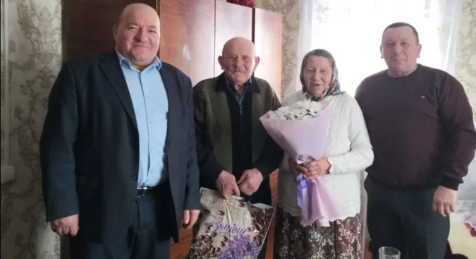 Має 3 дітей, 10 онуків та 11 правнуків: на Волині довгожитель відзначив 90-річчя