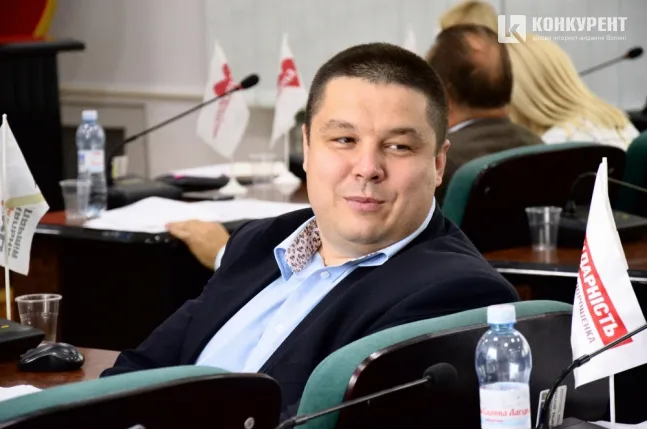 Судитимуться до останнього: Луцькрада не збирається «дарувати» Петрочуку 340 тисяч