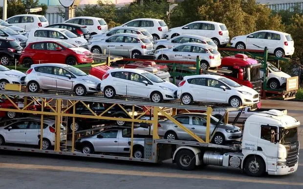 В Україні скоротився імпорт легкових авто