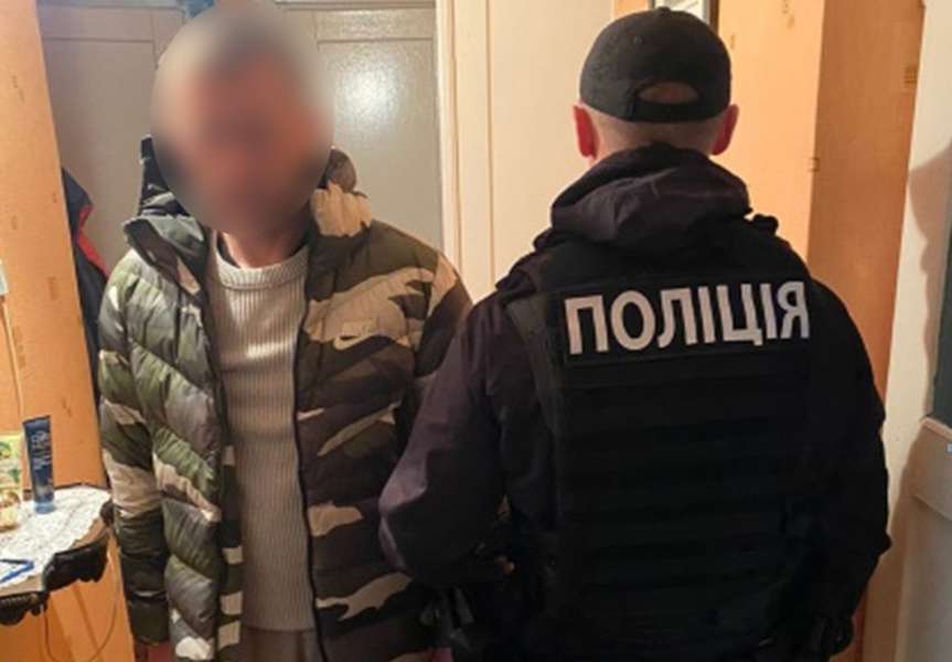 Півтора кіло конопель: у Володимирі затримали наркоторговців (фото)