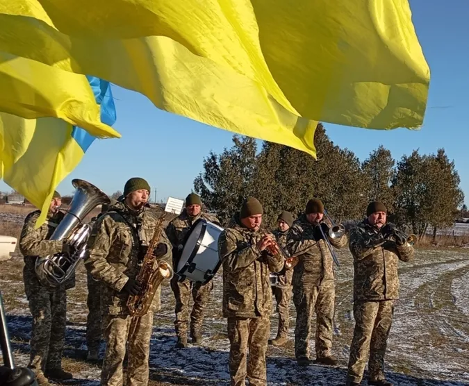 На Волині попрощалися із 51-річним воїном Сергієм Шелестом (фото)