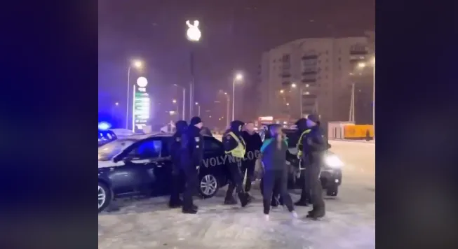 Додрифтувався: у Луцьку юному гонщику «влупили» три протоколи (відео)