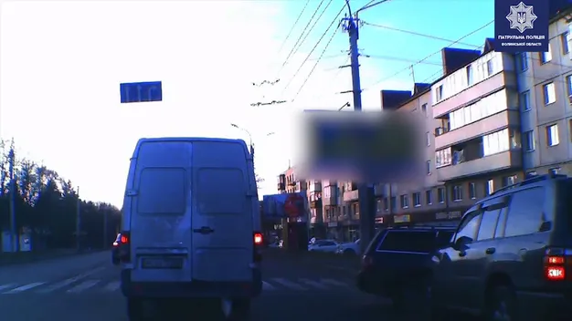 Не пропустили на дорозі: в Луцьку – дві аварії (відео)
