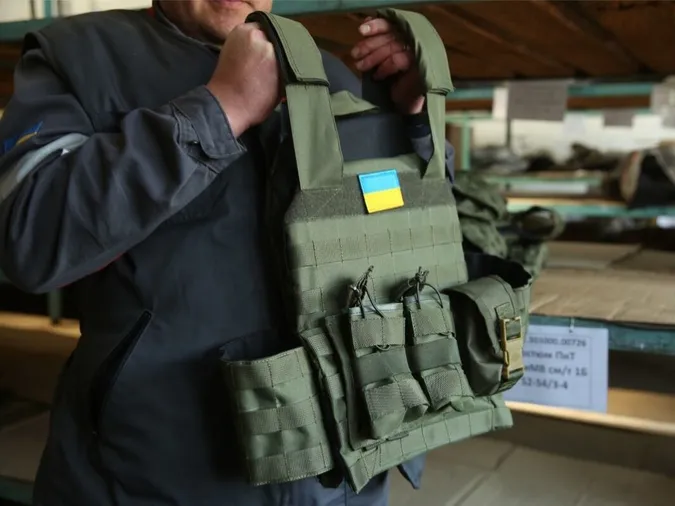 Працівника сільради на Волині підозрюють у шахрайстві із придбанням жилетів-плитоносок