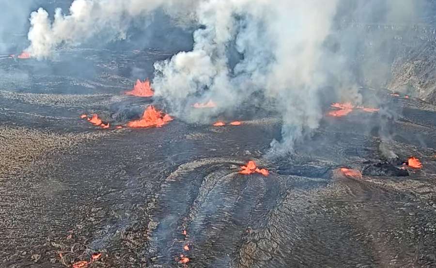 На Гаваях прокинувся вулкан Кілауеа (фото)