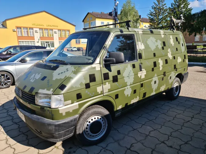 З Підгайцівської громади на фронт відправили авто для військовослужбовців (фото)