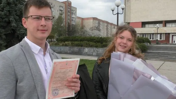 Як одружуються в Луцьку під час карантину (фото)