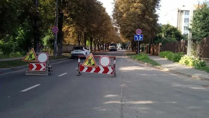 На пів доби перекриють частину проспекту Перемоги у Луцьку