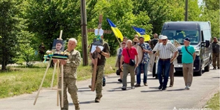 Нововолинська громада попрощалася з воїном Сергієм Бабкіним (фото)