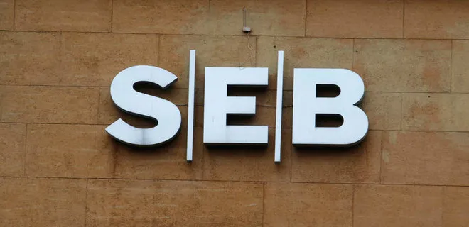 Один із найбільших шведських банків вирішив припинити діяльність на росії