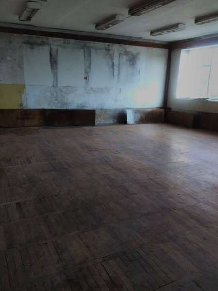 Луцькій школі № 24 дали 100 тисяч гривень на ремонт класів (фото)