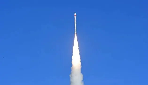 Китай запустив у космос ще чотири супутники