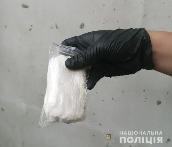 Луцького наркоторговця-«закладчика» посадили під домашній арешт