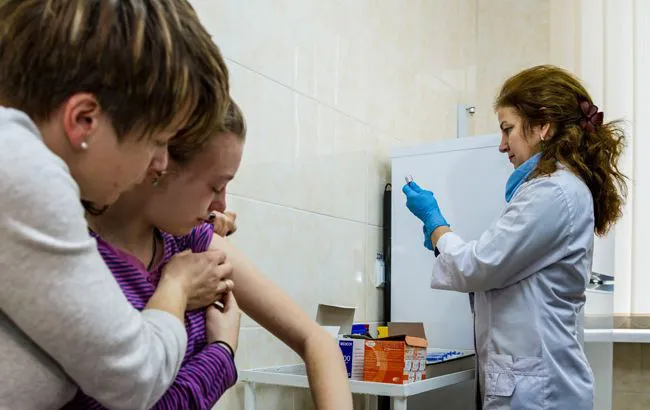 Нещепленим дітям заборонено відвідувати школу, – Верховний Суд