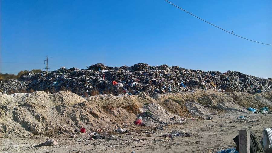 Загроза сміттєвого колапсу у Луцьку: через рік не буде куди вивозити відходи