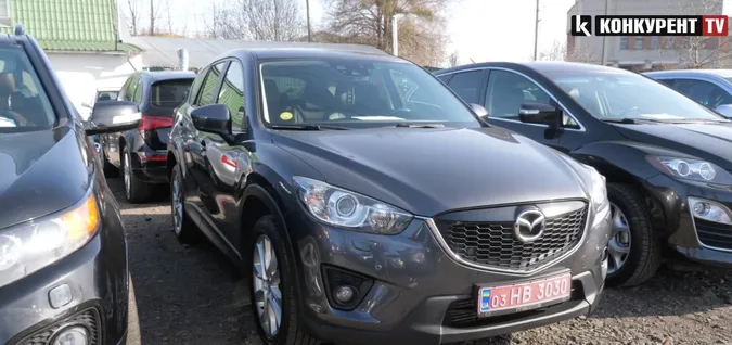 Свіжі ціни: скільки коштує Mazda на луцькому автобазарі (відео)