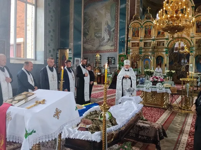 На Волині в останню дорогу провели Героя Олександра Дмитрука(фото)