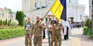 Загинув на Донеччині: у Луцьку попрощались із Валерієм Ткачуком (фото)