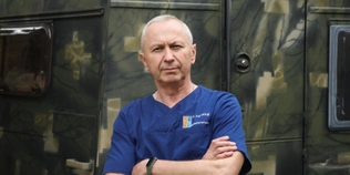 Понад 100 тисяч пролікованих зубів: у «Сталевій Сотці» розповіли про унікального фронтового медика (фото)