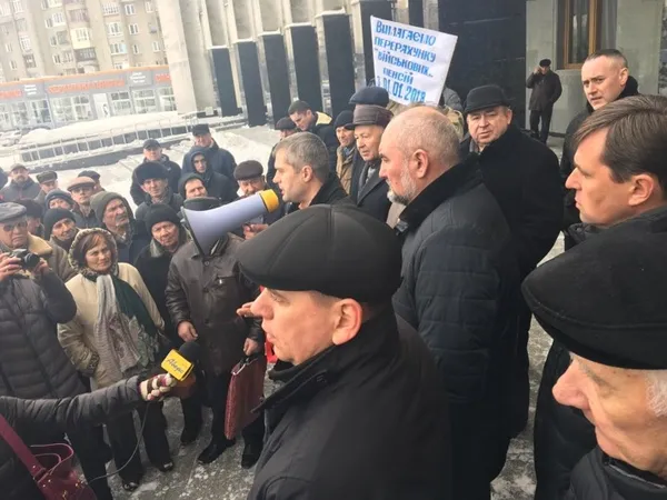 Біля Волинської ОДА – мітинг (фото)