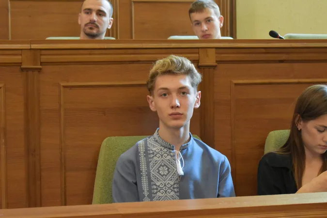 Гордість Волині: в Луцьку нагородили юних інтелектуалів та їхніх наставників