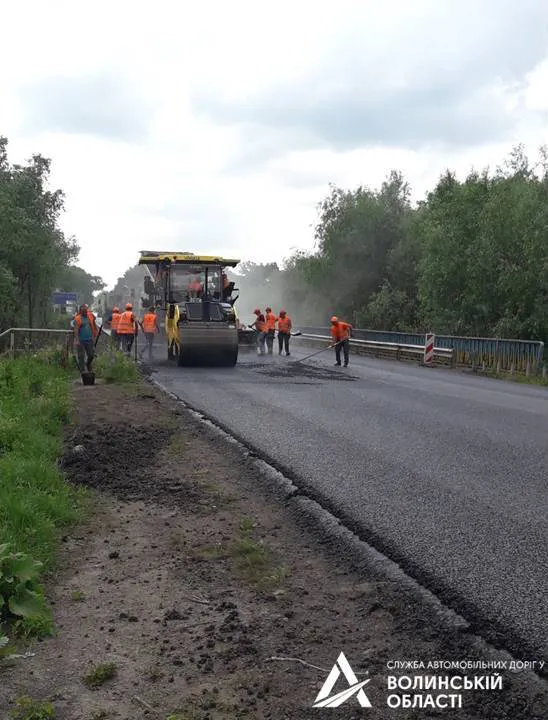 В Іваничівському районі заасфальтували дорогу (фото)