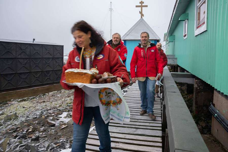 Як українські полярники відсвяткували Великдень в Антарктиді (фото)