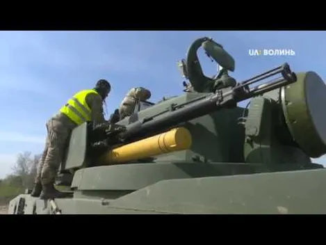 Влучити у ціль: волинські військові відпрацьовують техніку (відео)