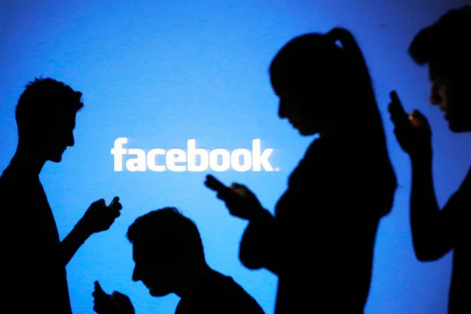 Facebook тестує нову стрічку новин
