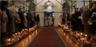 Комендантську годину не скасують: як святитимуть паску у соборі в Луцьку (відео)