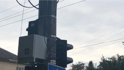 Безпечний Луцьк: біля обласної лікарні встановлюють відеокамери (фотофакт)