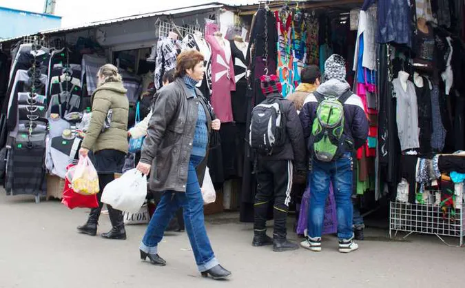Луцькрада вирішить долю непродовольчих ринків, коли буде постанова
