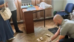 На Одещині керівник митного посту вимагав хабарі за експорт зерна (фото)